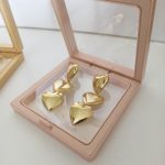 love earrings gold