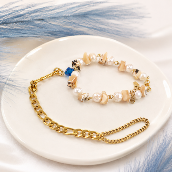 Golden Shell Pearl Bracelet